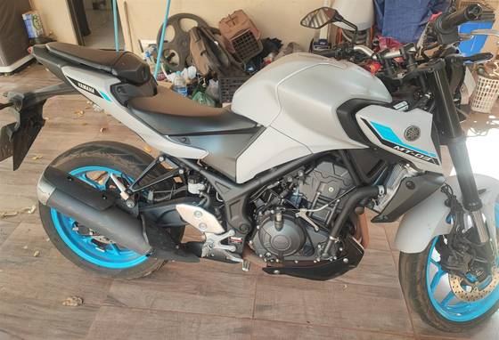 YAMAHA MT-03 ABS YAMAHA MT-03 ABS